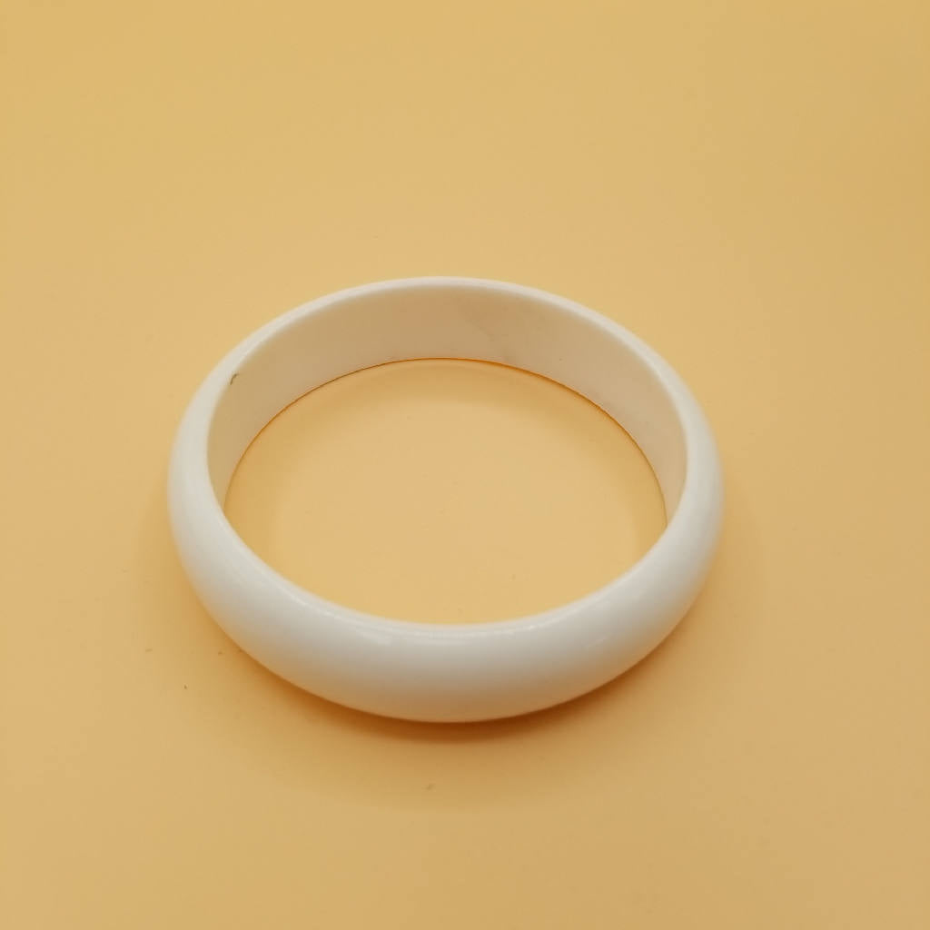Stunning White Classic Lucite Bangle Bracelet