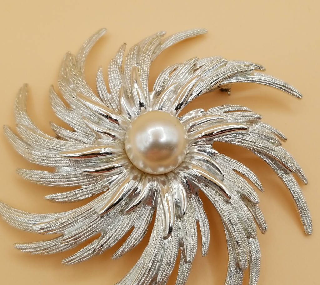 Stunning Silver Tone Swirl Brooch with Faux Pearl Center