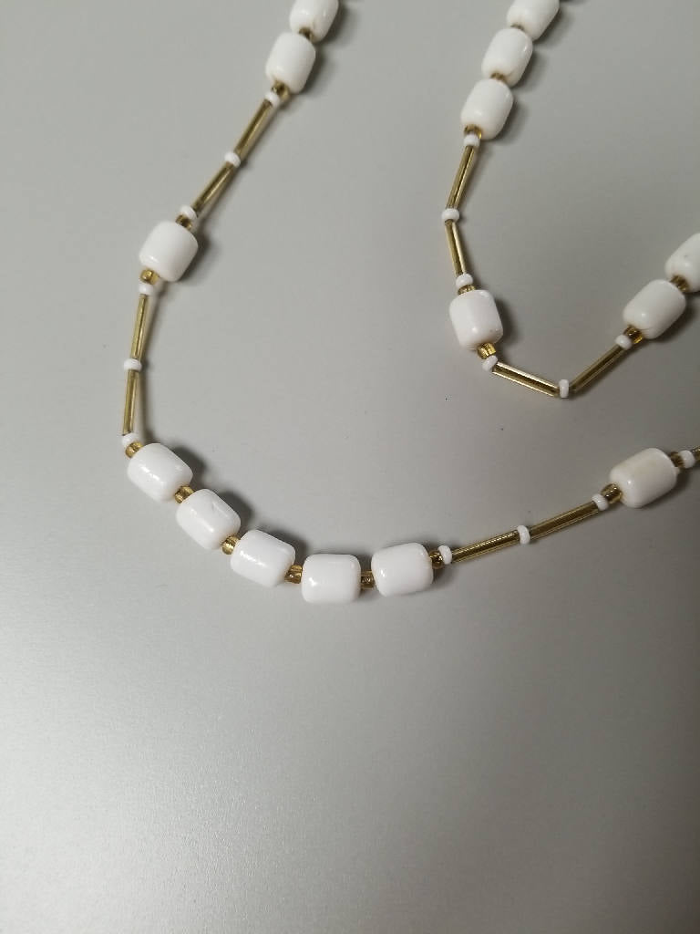 Stunning Vintage Gold Tone and White Bead Necklace 36 Inches