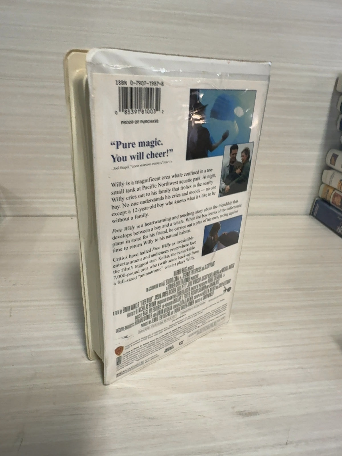 Free Willy (VHS, 1993) Jason James Richter Lori Petty Warner Bros. Very Good