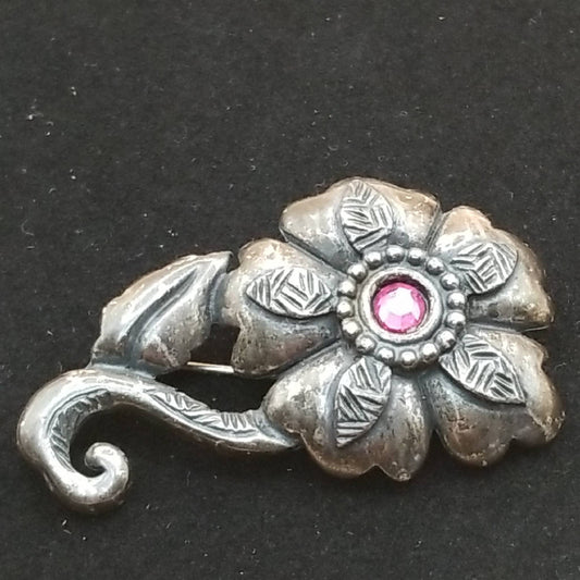 Stunning Vintage Flower Brooch with Pink Center Stone