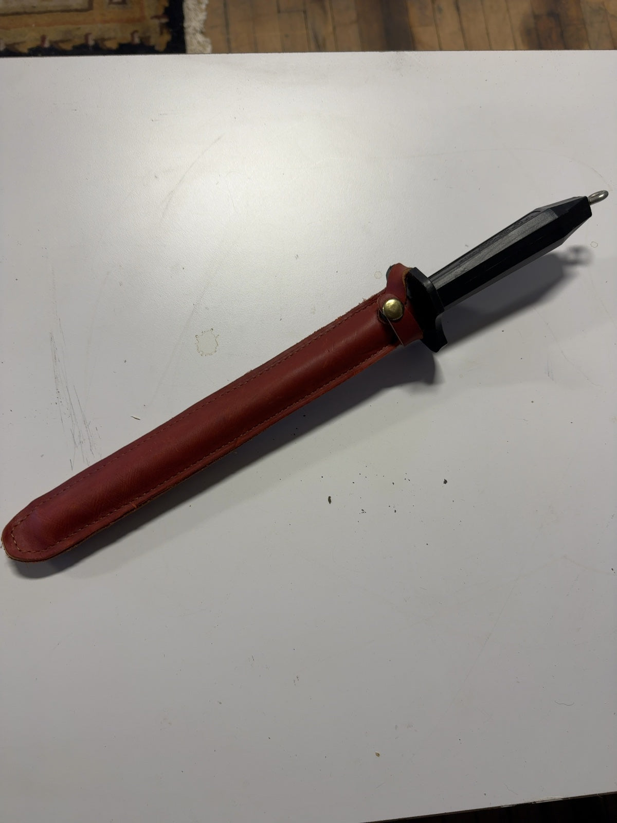 EZE-LAP Diamond Sharpening Rod Round Sharpener with Leather Sheath