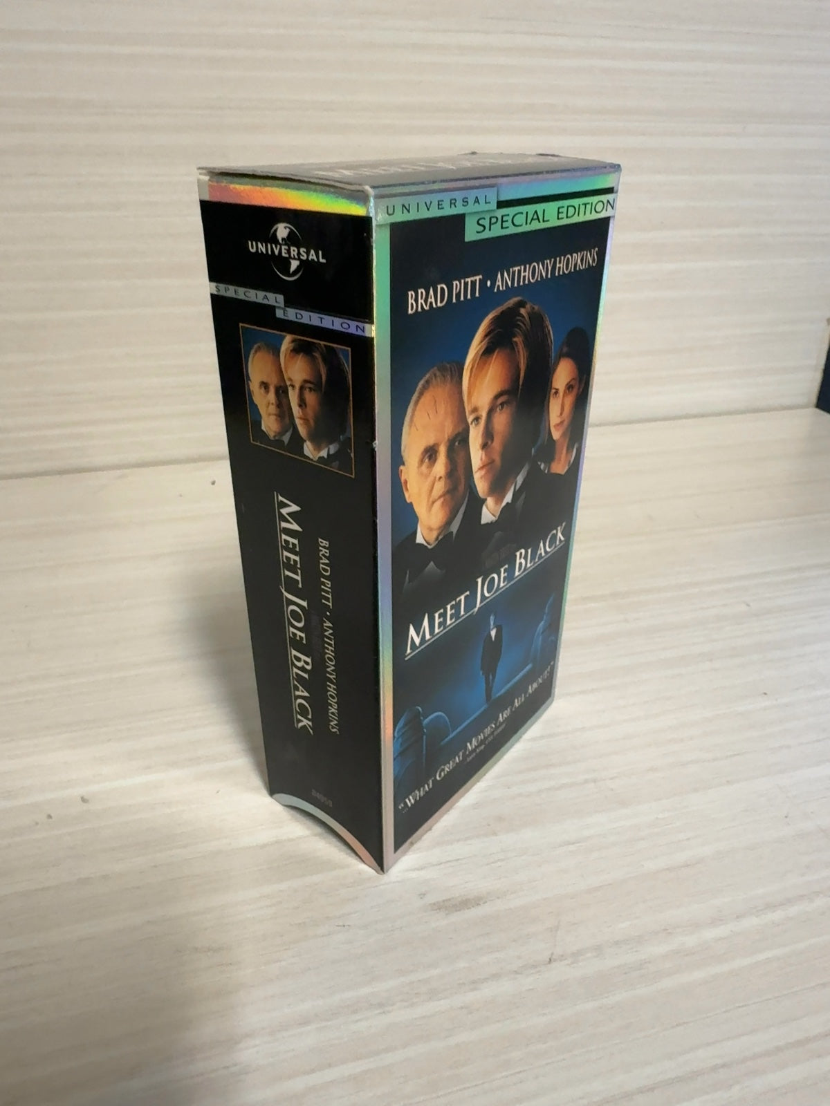 Meet Joe Black (VHS, 1999) Brad Pitt Anthony Hopkins Universal Very Good
