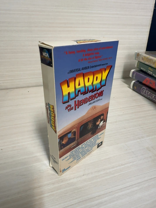 Harry and the Hendersons (VHS, 1987) John Lithgow MCA Very Good