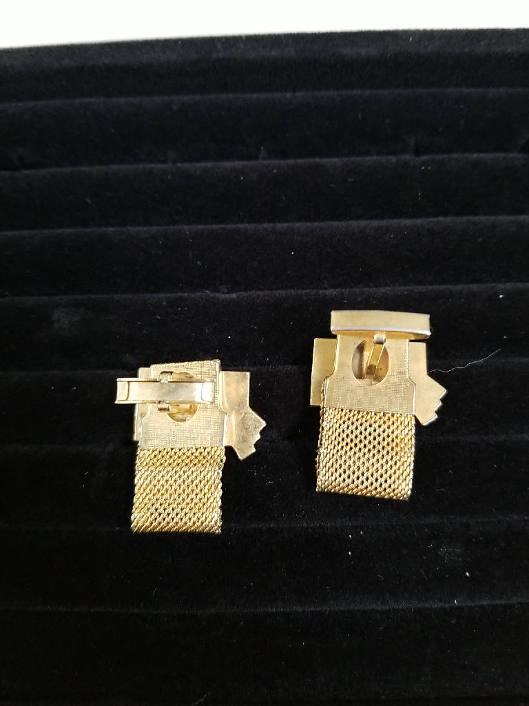 Stunning Art Deco Style Gold Tone Mesh Cufflinks for Men