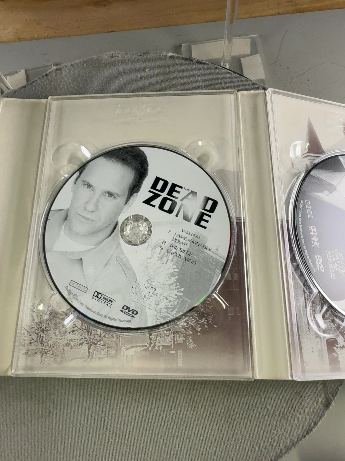 The Dead Zone (DVD, 2002) Season 1 Very Good Anthony Michael Hall USA Network