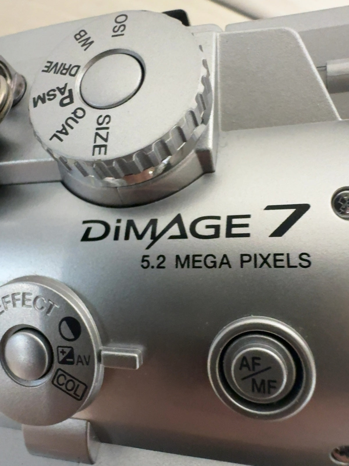 Minolta Dimage 7 5.2MP Digital Camera Read