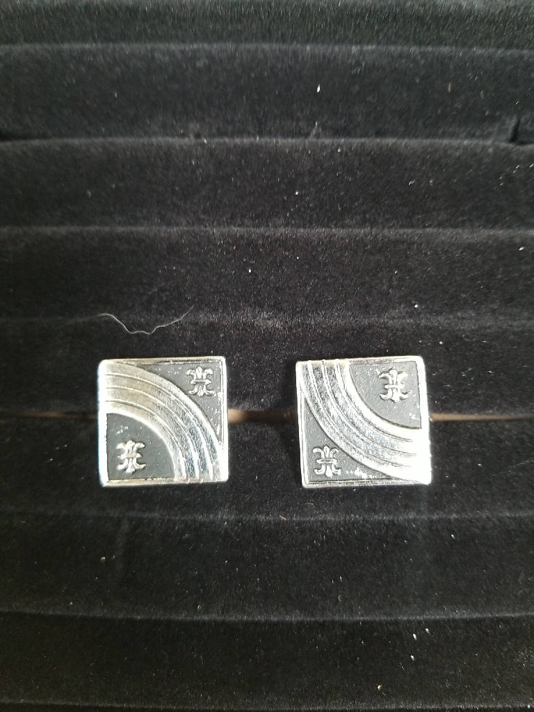 Stunning Vintage Cufflinks Classic Square Design