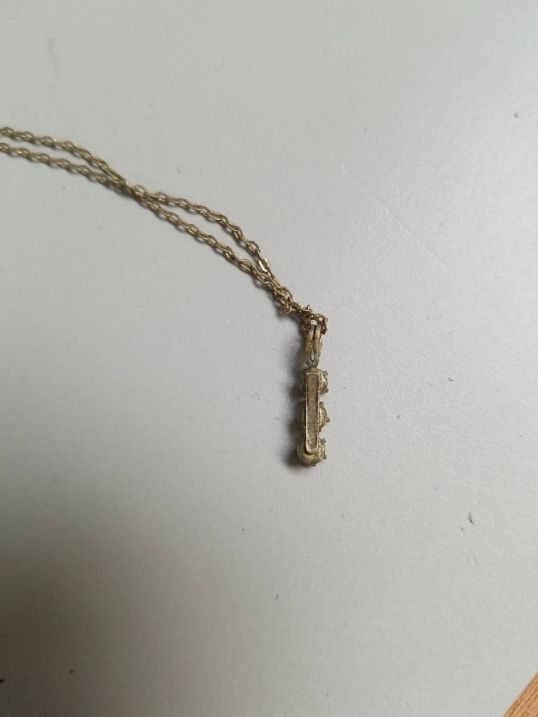 Charming Vintage Gold Chain Necklace with Three Clear Stones
