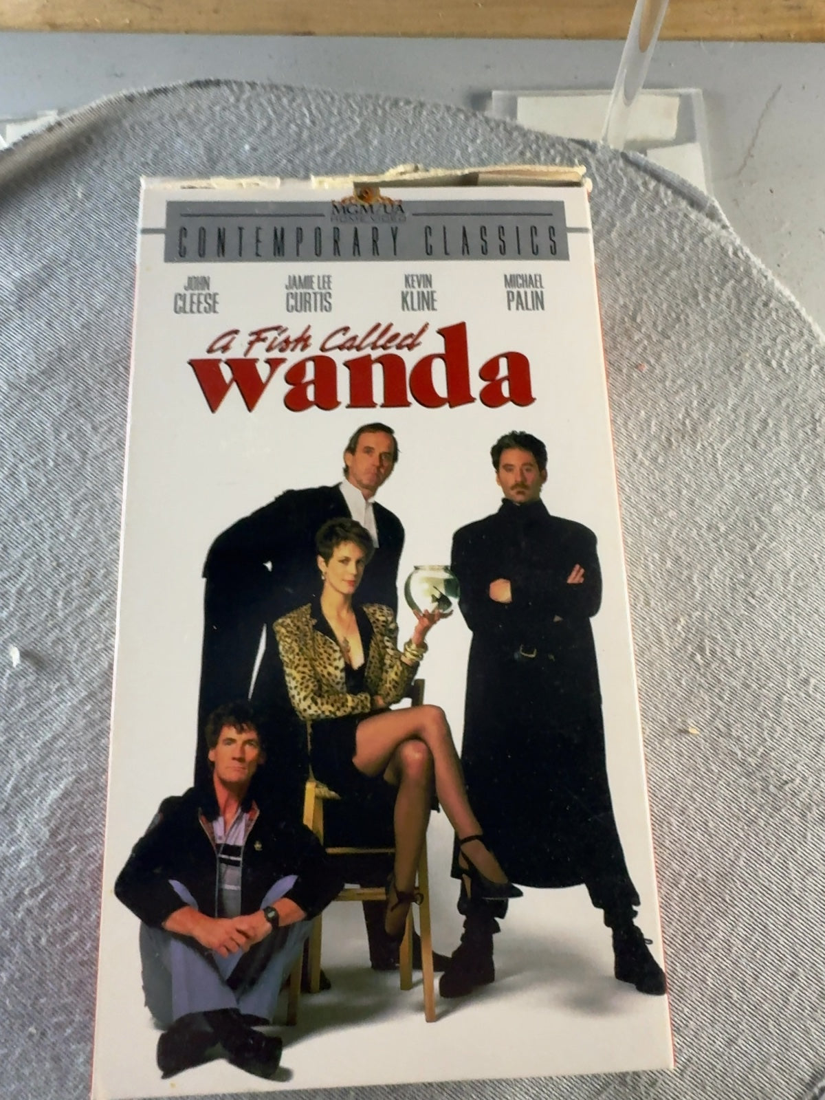 A Fish Called Wanda (VHS, 1988) Jamie Lee Curtis MGM/UA Home Video Very Good