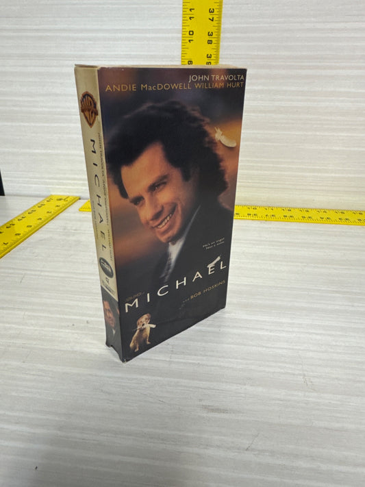 Michael (VHS, 1997) John Travolta Warner Bros. Like New
