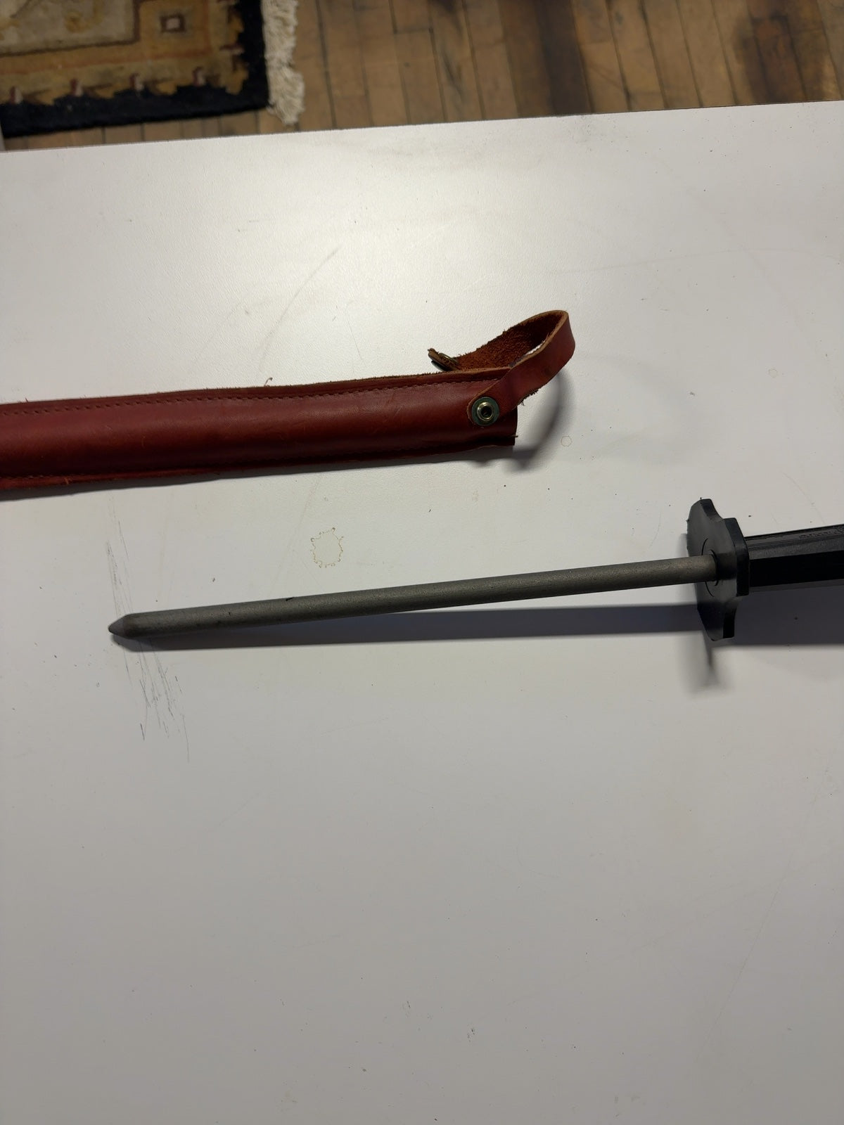 EZE-LAP Diamond Sharpening Rod Round Sharpener with Leather Sheath