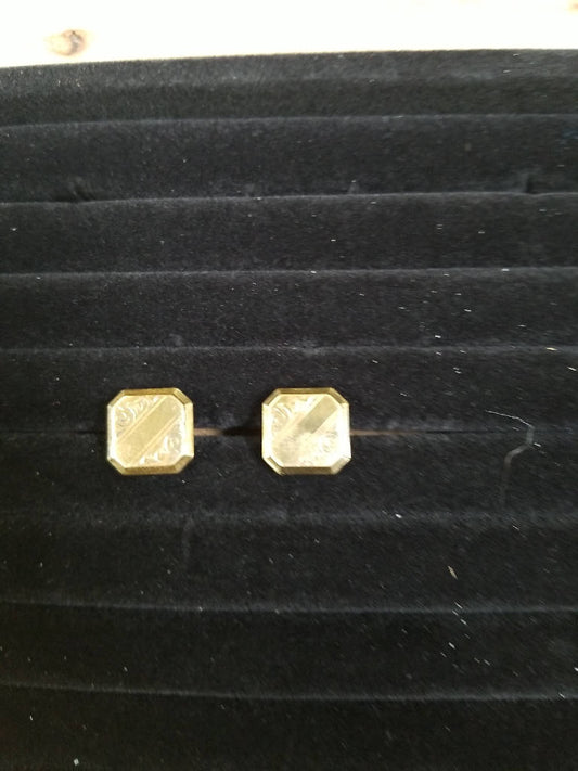 Stunning Vintage Gold-Tone Engraved Cufflinks Elegant Men’s Jewelry