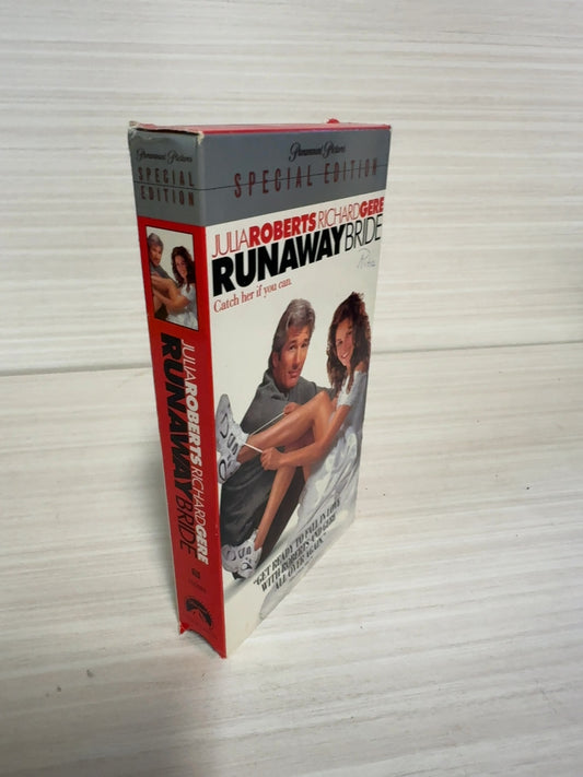 Runaway Bride (VHS, 2000) Richard Gere Paramount Pictures Very Good
