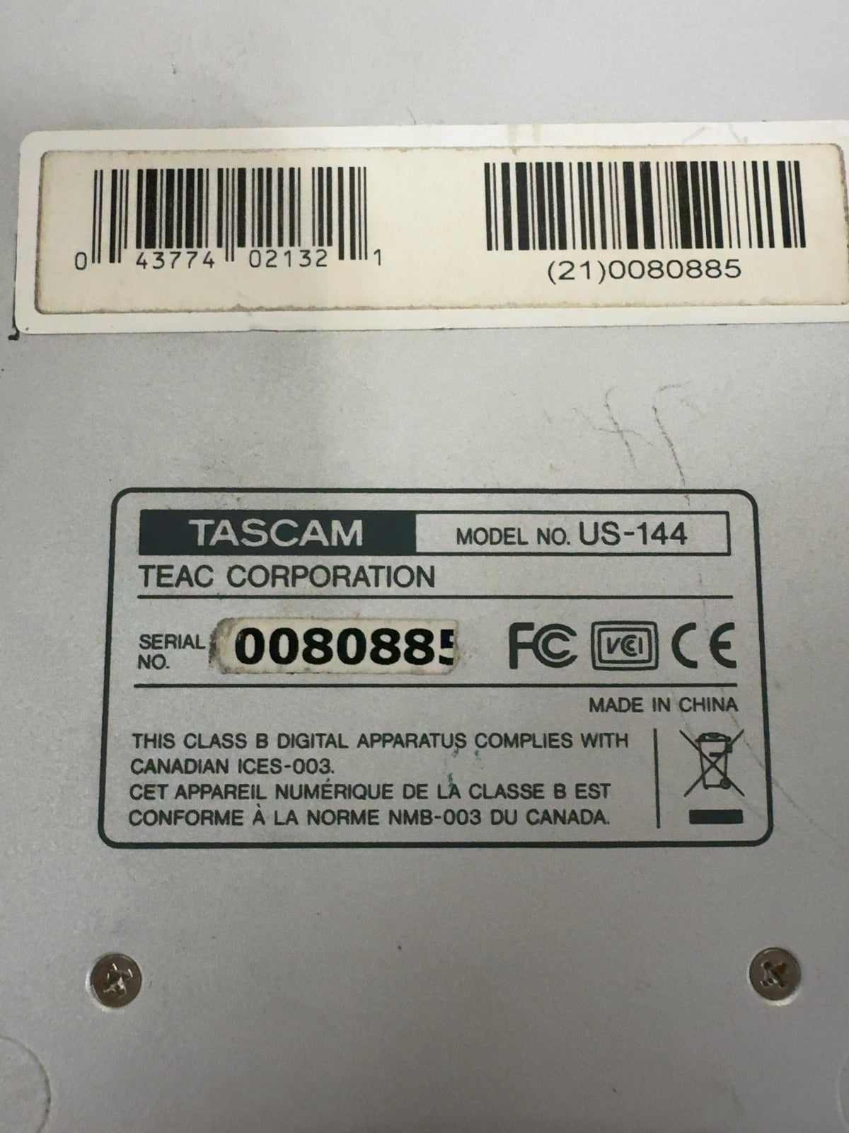 TASCAM US-144 USB 2.0 Audio Recording Midi Interface