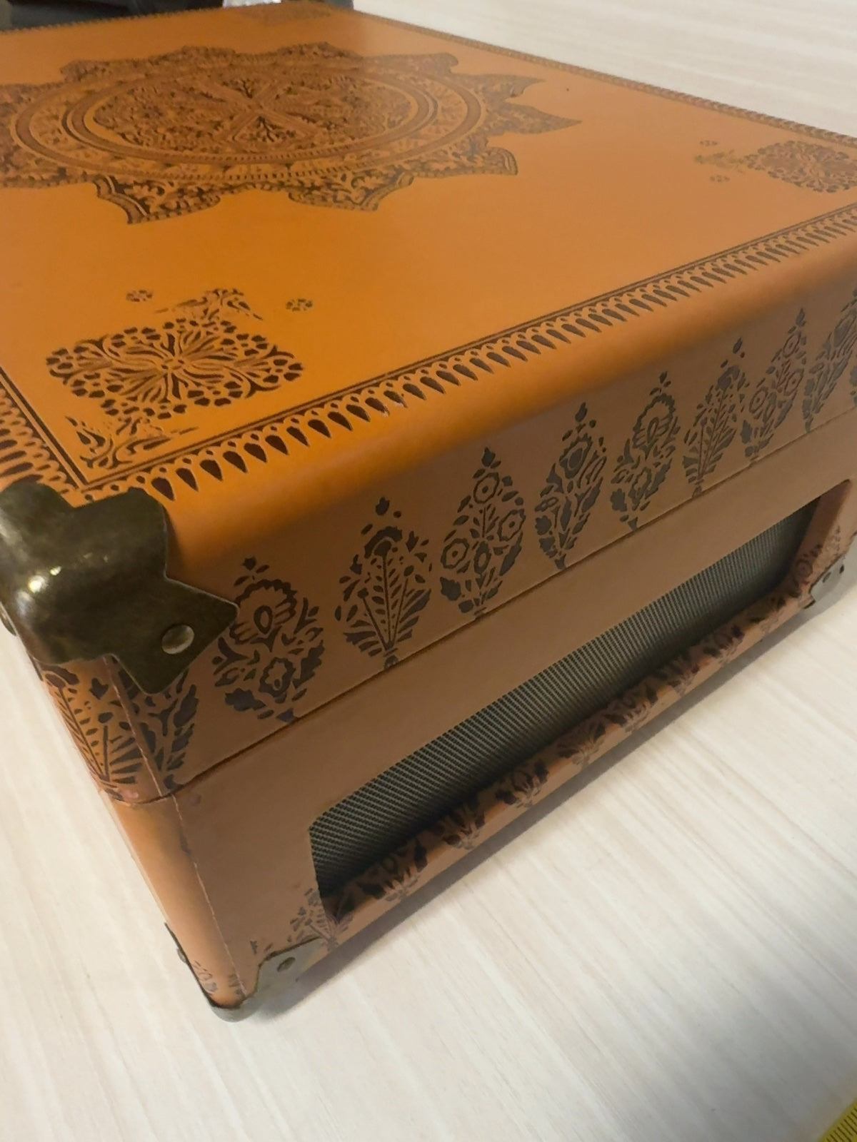 Crosley Portable Suitcase Turntable Record Player Tan Paisley Case Tested