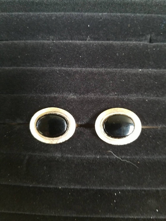 Stunning Vintage Oval Black Onyx Cufflinks Elegant Retro Jewelry