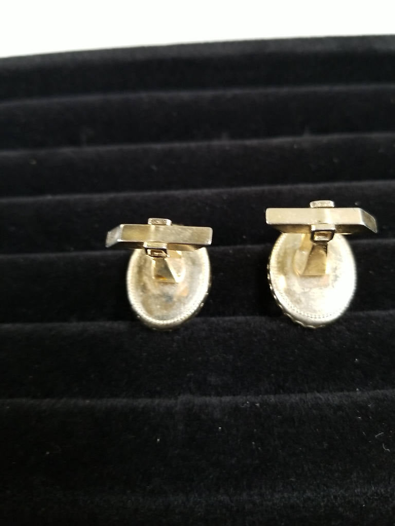Stunning Vintage Agate Oval Cufflinks with Gold-Tone Trim