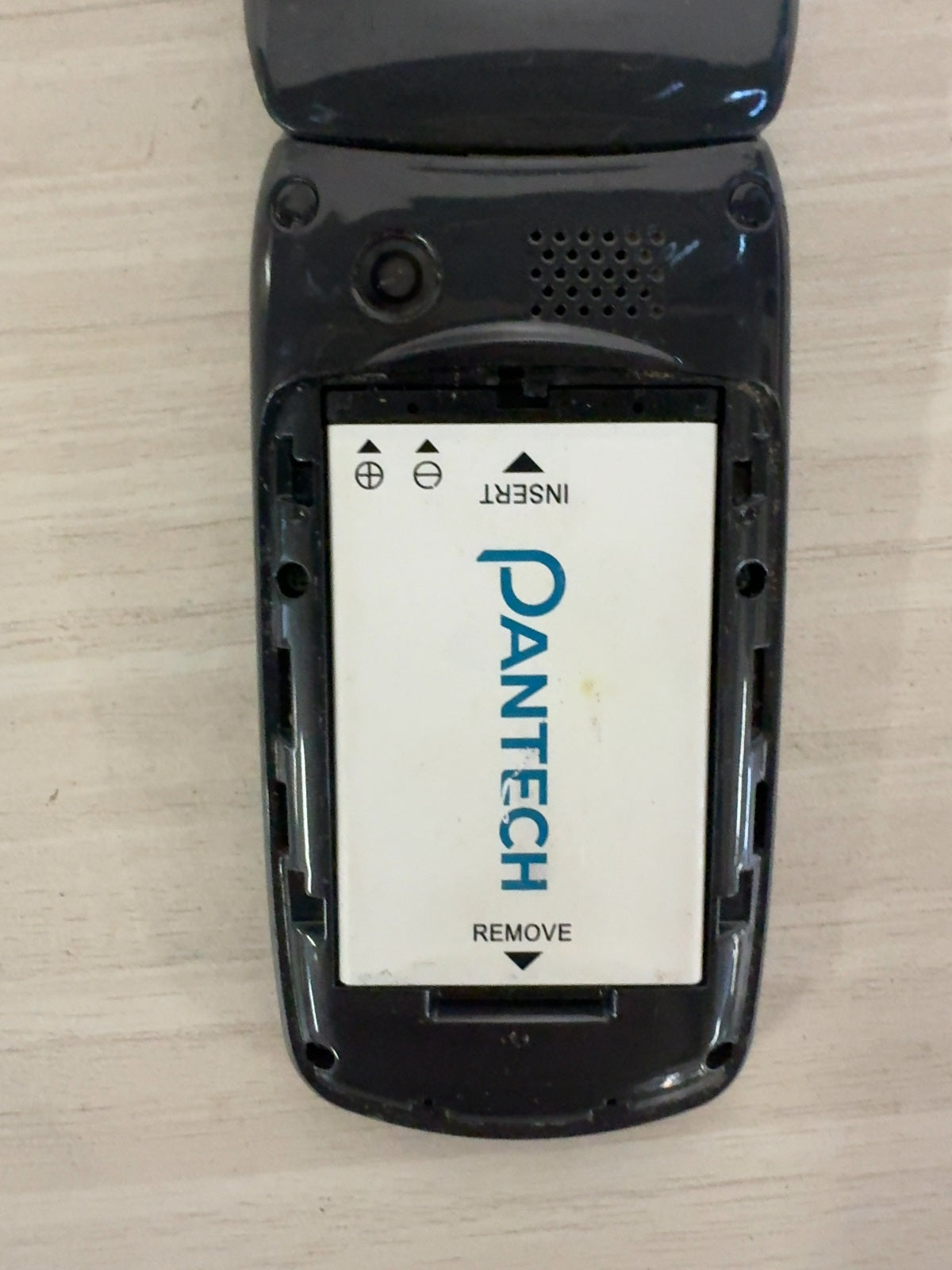 Pantech C520 AT&T Flip Phone Black - Untested