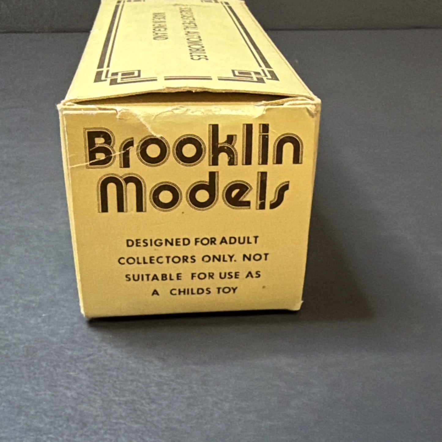 Brooklin Models 1953 Kaiser Manhattan "Rotterdam" Deluxe — 1:43 Diecast (BRK 29x, Ltd 1 of 500)