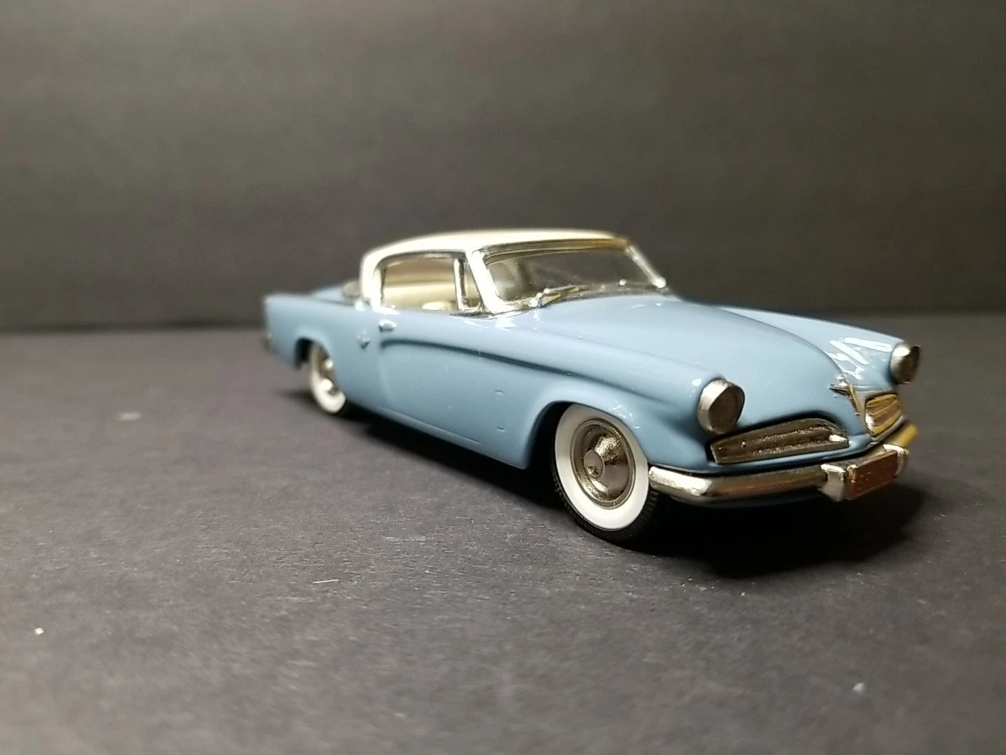 Brooklin Models 1953 Studebaker Starliner — 1:43 Diecast (BRK32a, Two-Tone)
