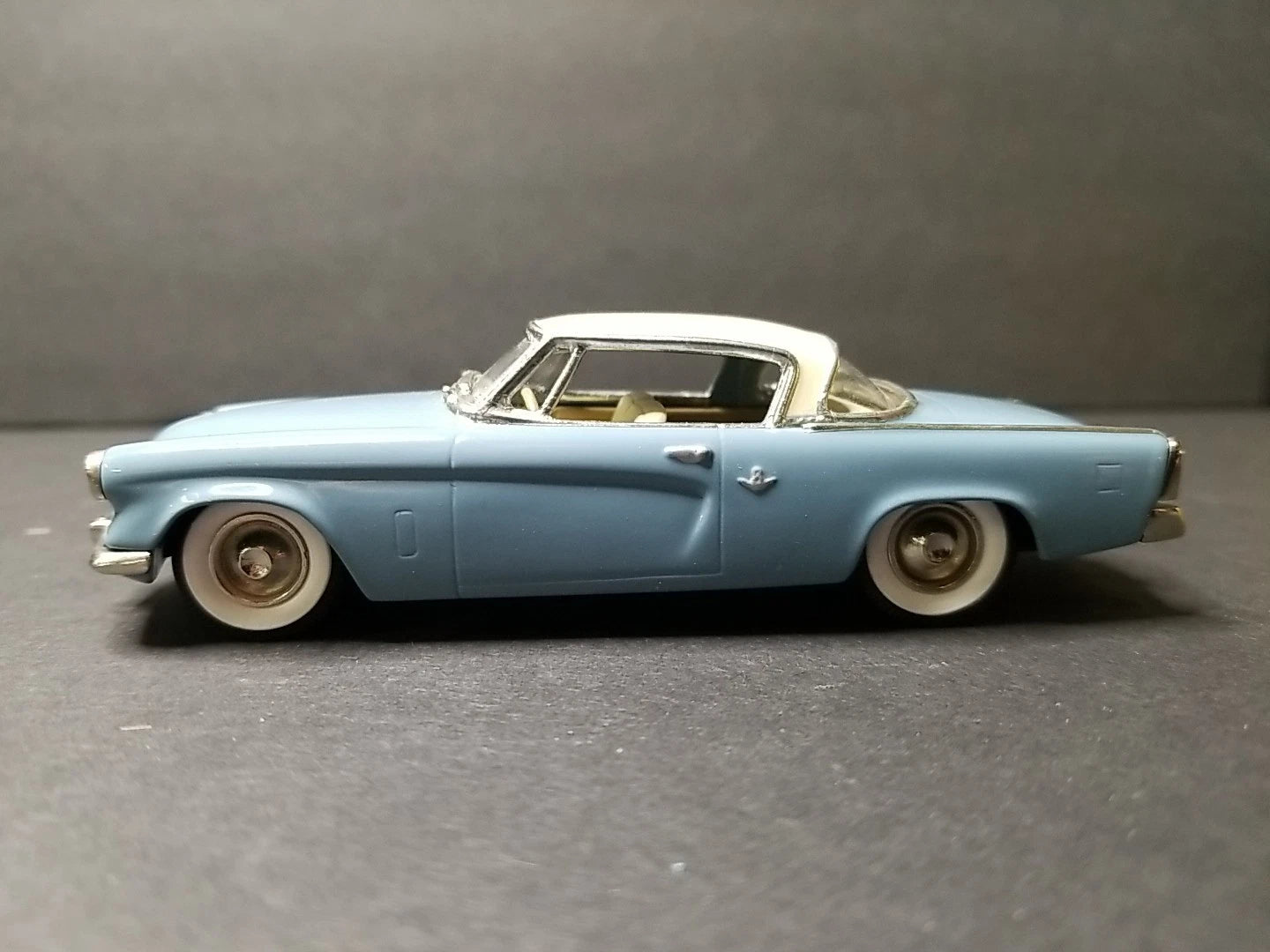 Brooklin Models 1953 Studebaker Starliner — 1:43 Diecast (BRK32a, Two-Tone)