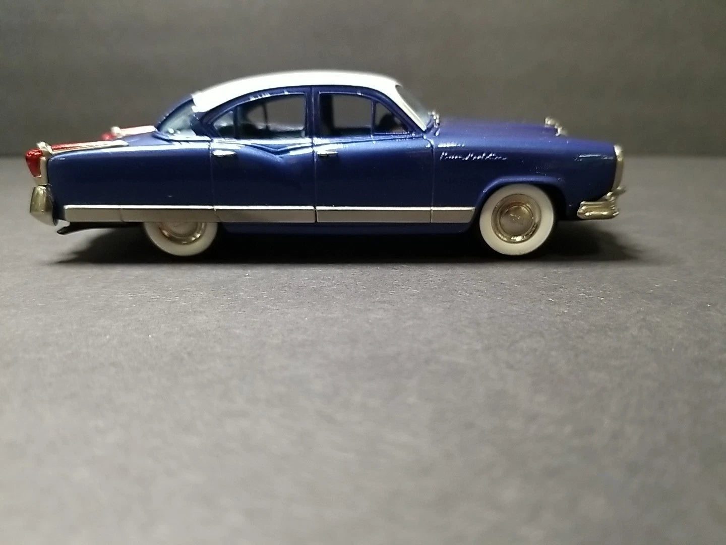 Brooklin Models 1954 Kaiser Manhattan — 1:43 Diecast (BRK 29c, Boxed)