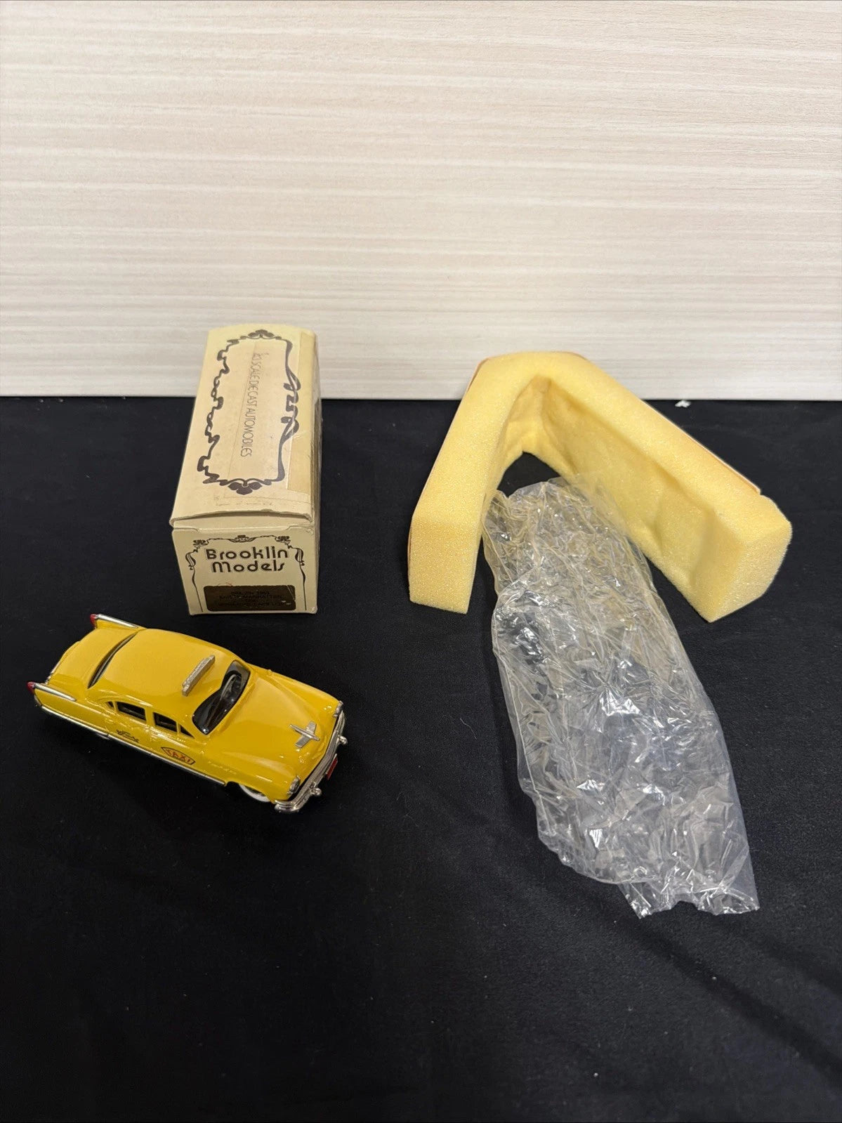 Brooklin Models 1953 Kaiser Manhattan Taxi — 1:43 Diecast (BRK 29X, Boxed)