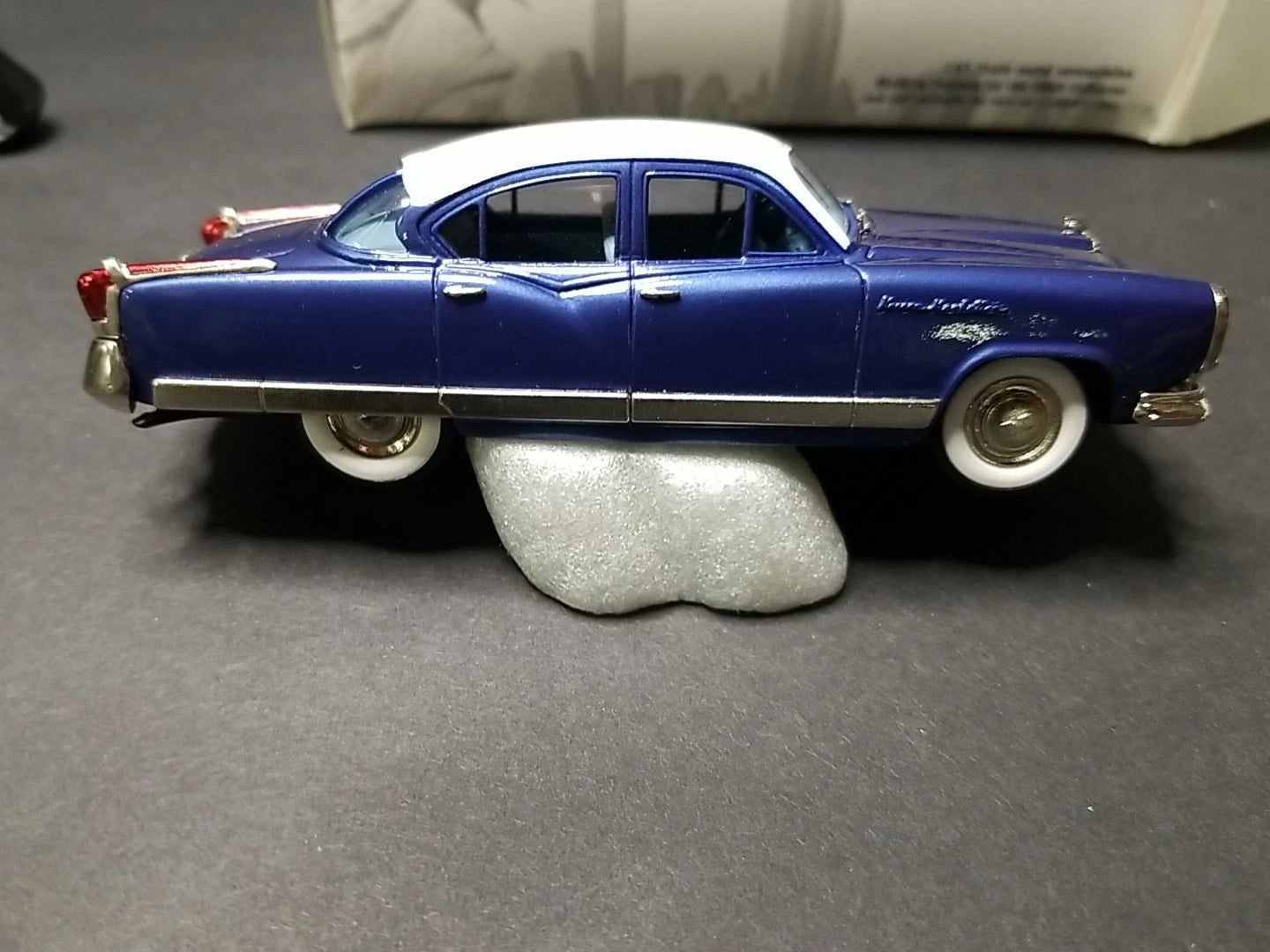 Brooklin Models 1954 Kaiser Manhattan — 1:43 Diecast (BRK 29c, Boxed)