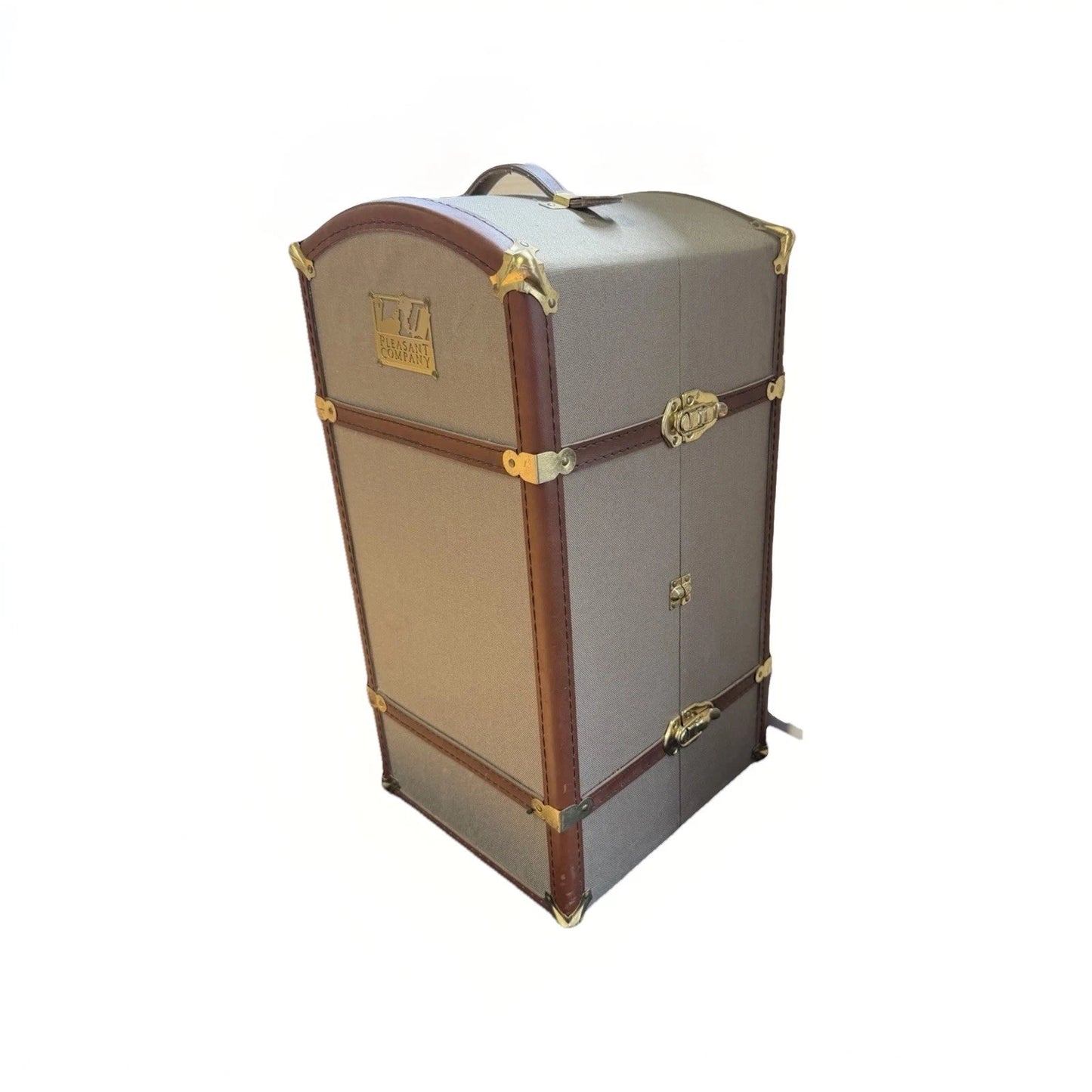 American Girl Samantha Steamer Trunk with Accessories, Clothes & Hangers