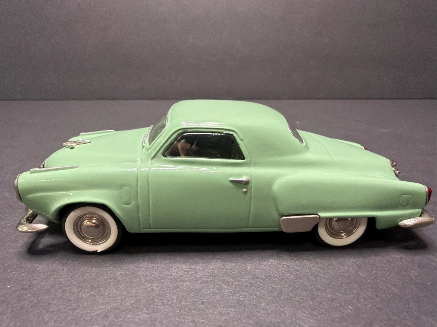 American Classics 1951 Studebaker Commander Coupe — 1:43 Diecast (FTA3)